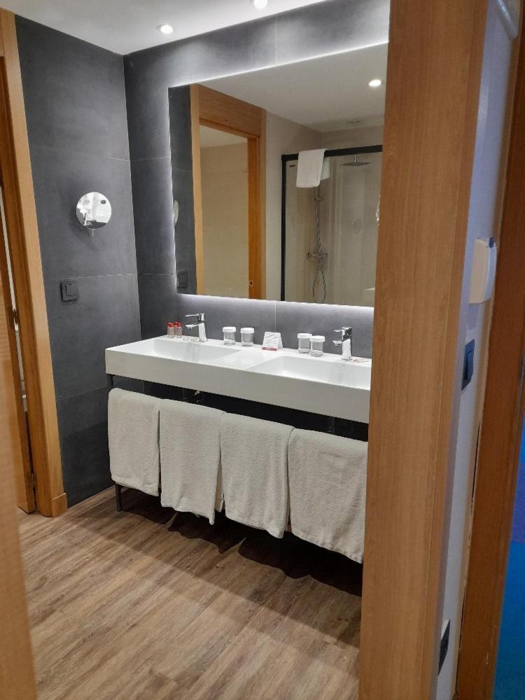 Sommos Hotel Benasque Spa Экстерьер фото